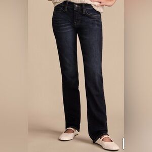 Lucky Brand Mid Rise Straight “sweet”
Size 10/30 ankle. 
Color: Twilight Blue